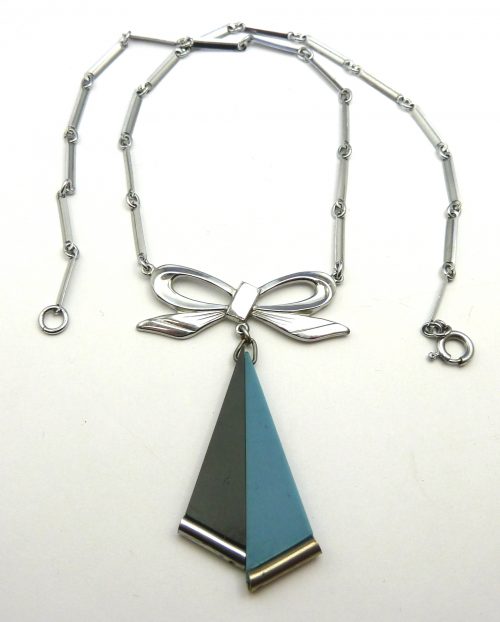 Art Deco necklace blue black drops