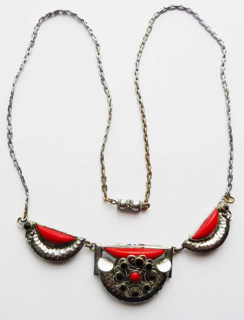 Deco necklace red glass and black stones