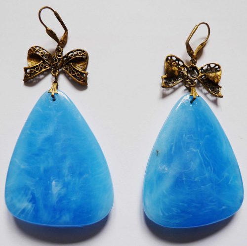 large vintage blue lucite drop earrings backs