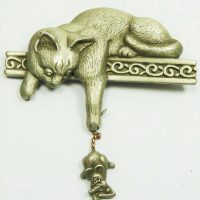 JJ cat and mouse brooch