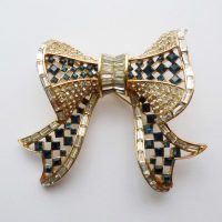 blue diamante bow brooch