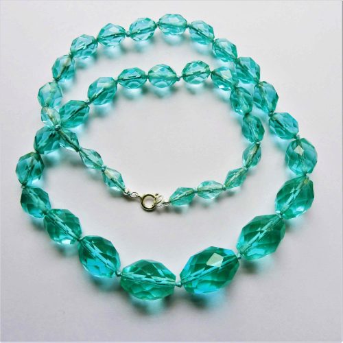 faceted turquoise bead glass necklace