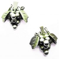 Mexican grapes earrings studs