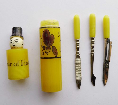 celluloid yellow nail set open