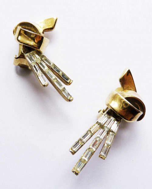 Trifari gilt diamante retro clips moving