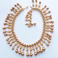 Trifari gilt balls necklace