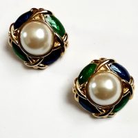 Ciro Pearls enamel clip earings