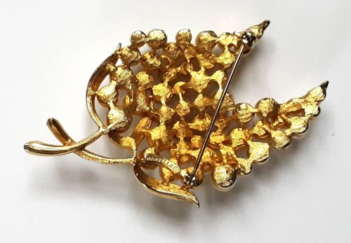 Marvella pearl brooch back