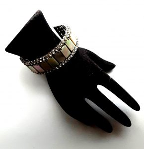 MOP diamante bangle on hand 1950/60s