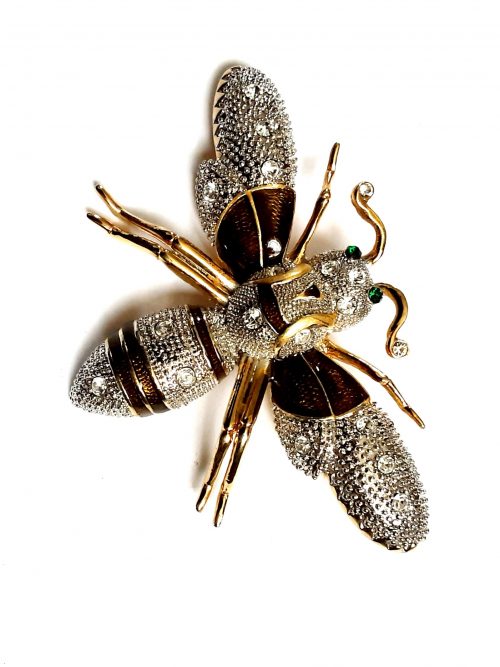 large bug brooch 3