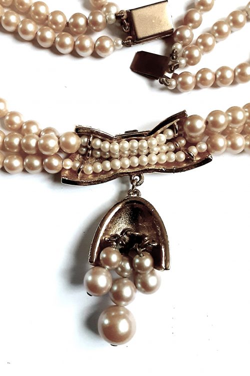 pearl diamante necklace hanging piece back